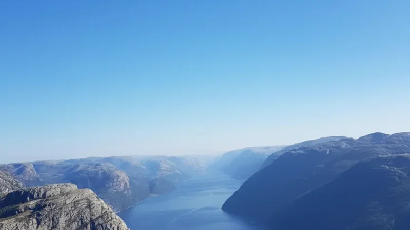 Lysefjord Shore Views – Fjord-Level Perspectives(4)