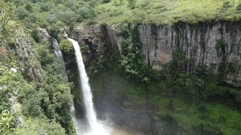 Mac_Mac_Falls_тАУ_Twin_waterfall_viewpoint_03