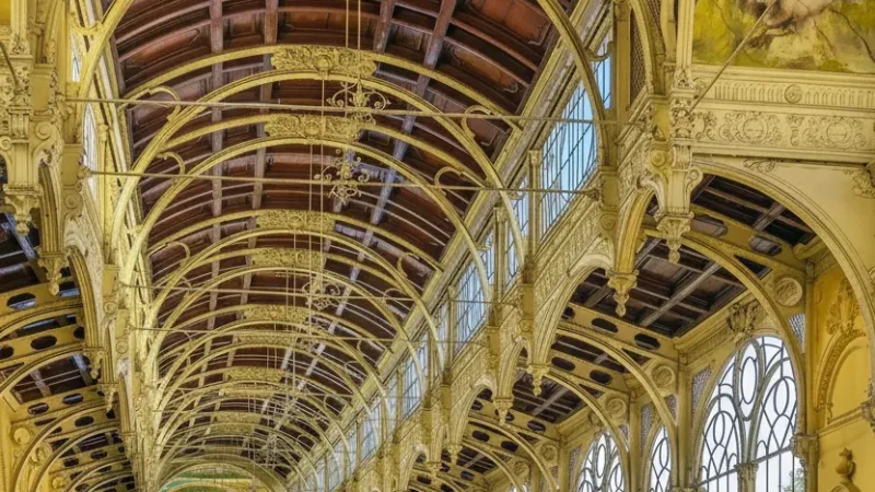 Main Colonnade – Elegant Spa Walkway(3)