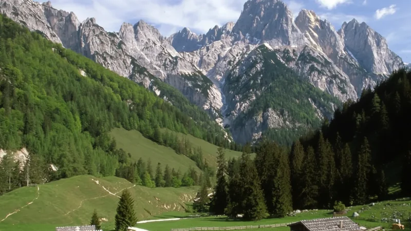 Marked Hiking Trails – Scenic Walking Routes(3)
