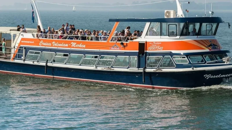 Marken_Express_Ferry_&_Lake_IJsselmeer_04