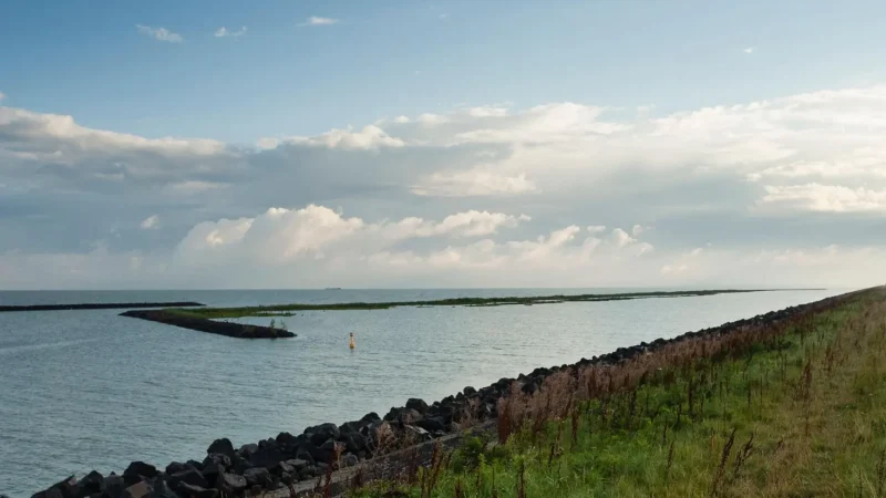 Markermeer_Lake_Promenade_03