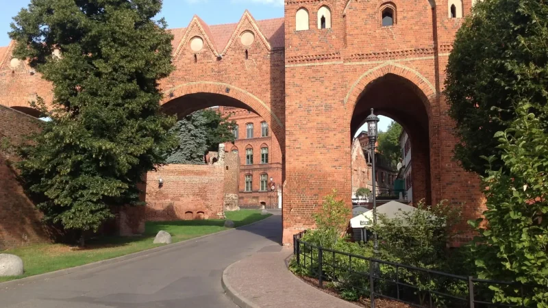 Medieval_City_Walls_04