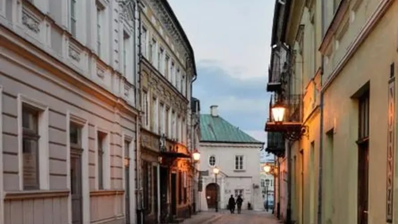 Medieval_Streets_01