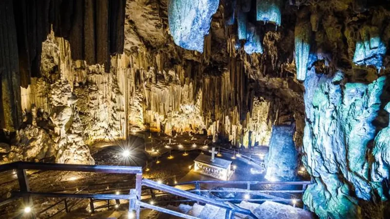 Melidoni_Cave_03