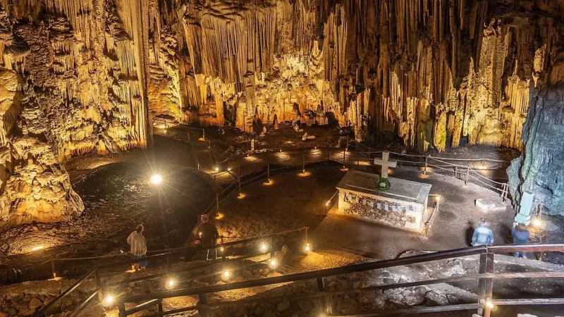Melidoni_Cave_05