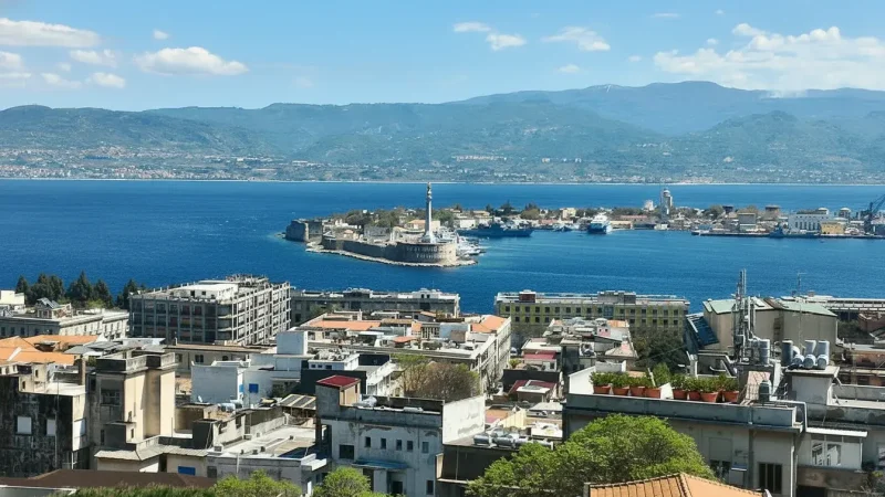 Messina Harbor(4)
