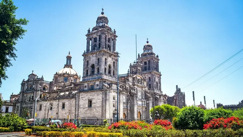 Metropolitan Cathedral – Religious landmark(1)