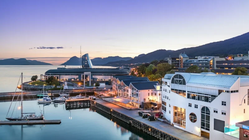 Molde Harbor – Central waterfront area(3)