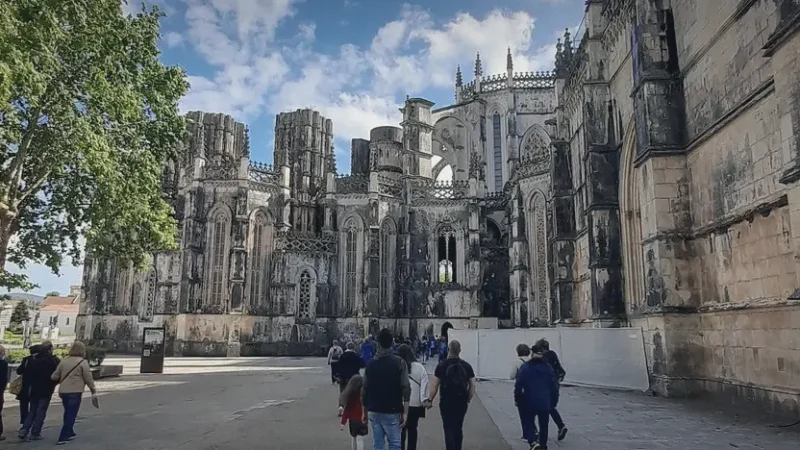 Monastery Square(3)