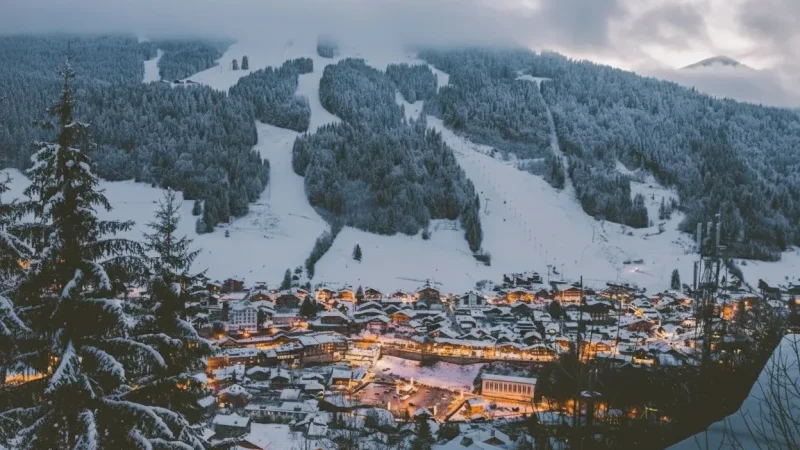 Morzine – Popular mountain resort(4)