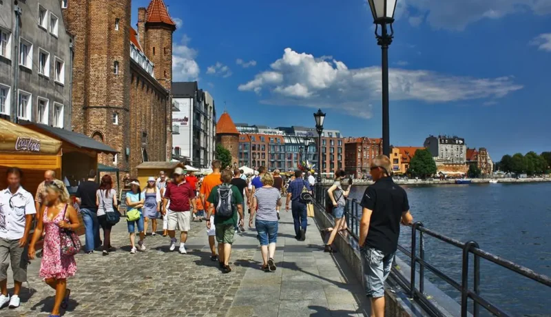 Motława_River_Walk_01