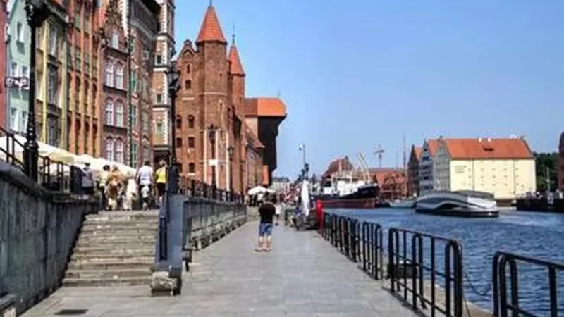 Motława_River_Walk_02
