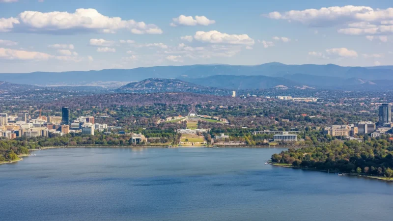 Mount Ainslie Lookout – Panoramic city views(2)