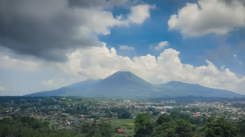 Mount Lokon(1)