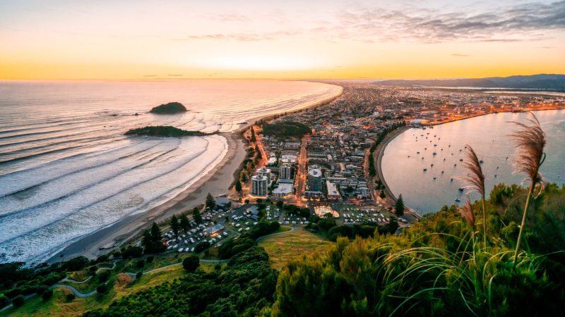 Mount-Maunganui-from-the-summit-of-Mauao