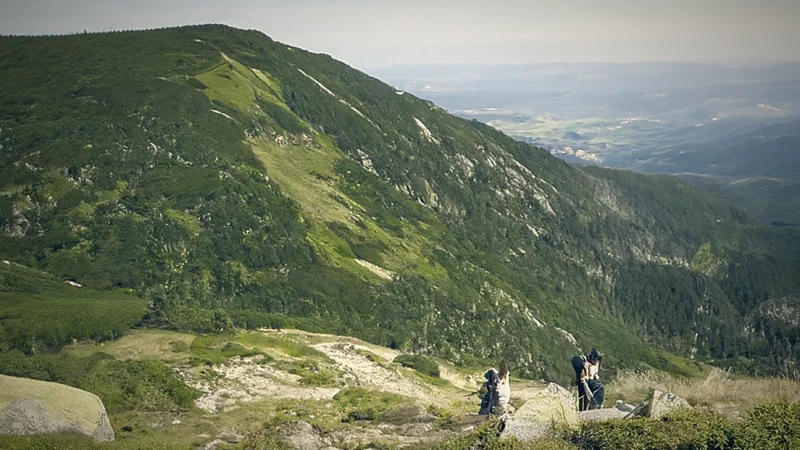 Mountain Hiking Trails(1)