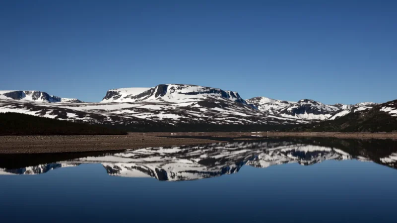 Mountain Lakes – Calm Waters & Reflections(5)