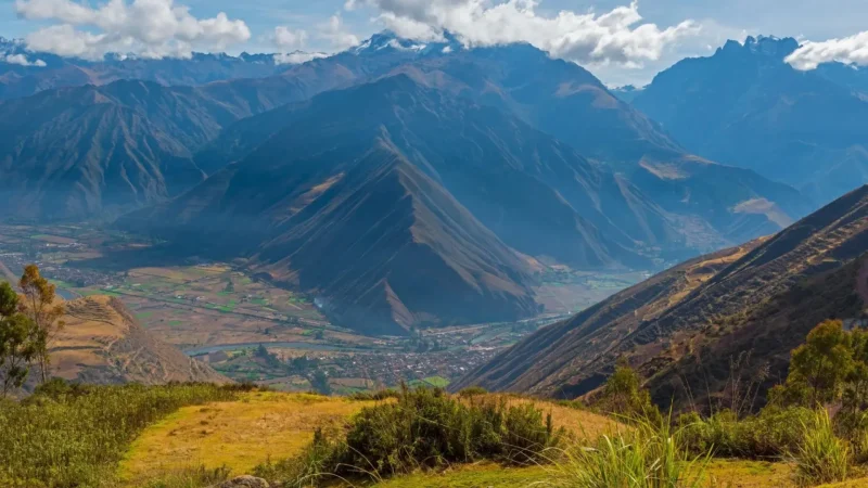 Mountain_Viewpoints_–_Panoramic_valley_views__02
