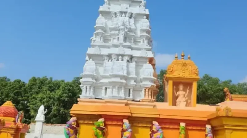 Muthumari Amman Kovil 01