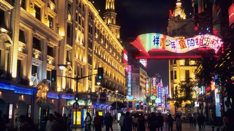 Nanjing Road Pedestrian Street – Main shopping boulevard(1)