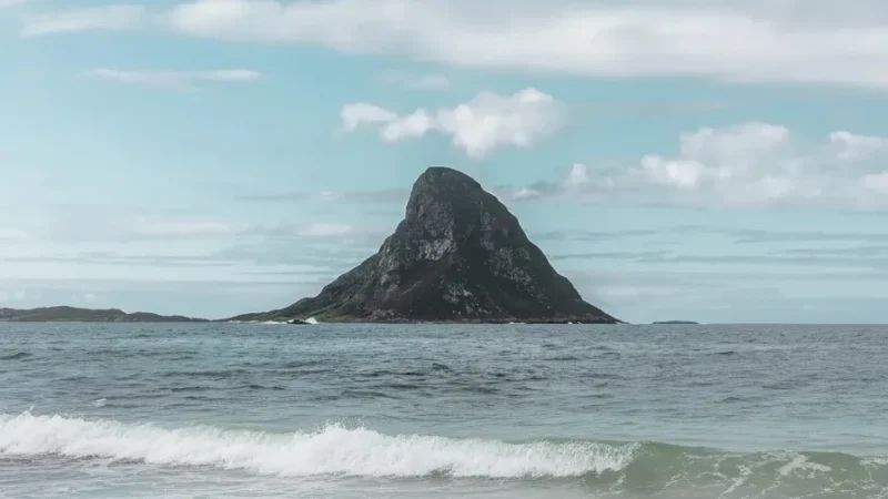 Nearby Beaches – Quiet coastal rest areas(1)