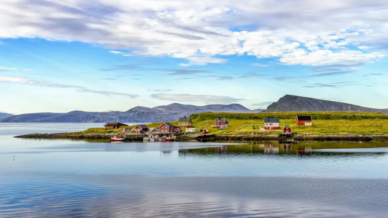 Nearby Fishing Villages – Quiet coastal settlements(6)