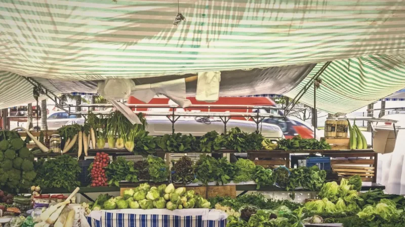 Nearby Neighborhood Markets – Local shopping(1)