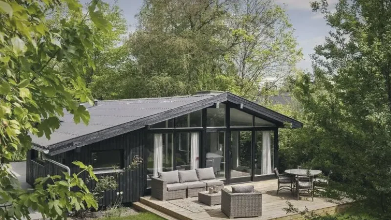 Nearby Summer Houses – Coastal architecture(2)