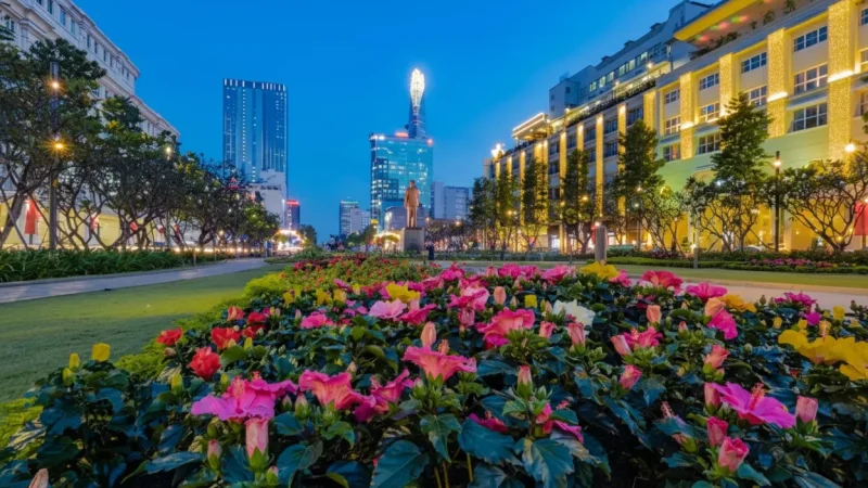 Nguyen Hue Walking Street(4)