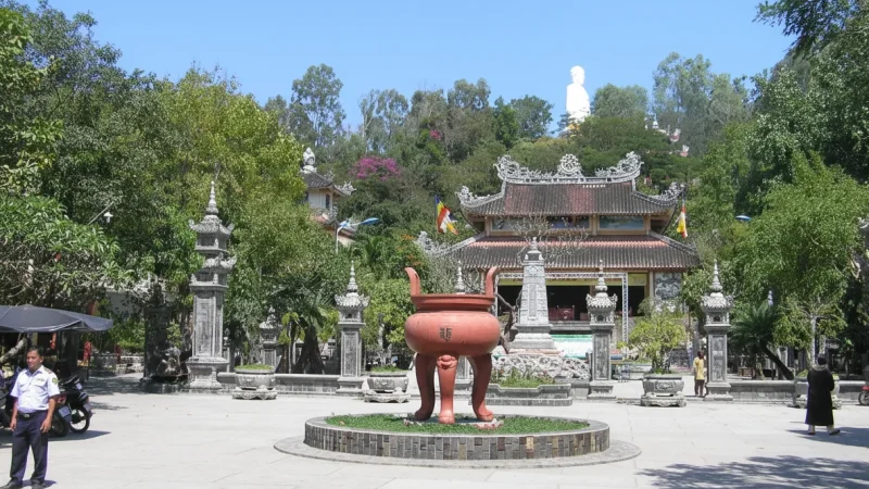 Nhà Lớn Temple (Nearby Area) – Traditional spiritual site(3)