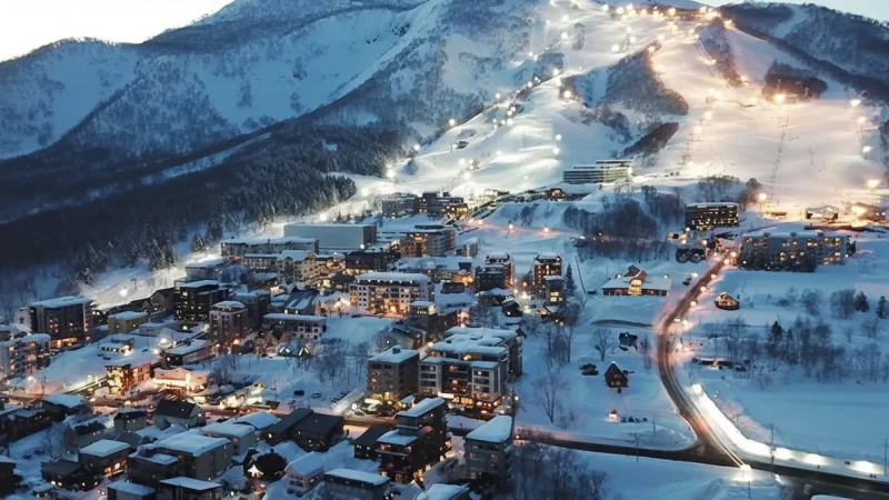 Niseko Village Ski Area(1)