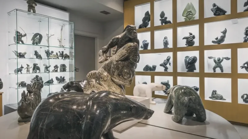Nunatta Sunakkutaangit Museum – Culture & art(4)