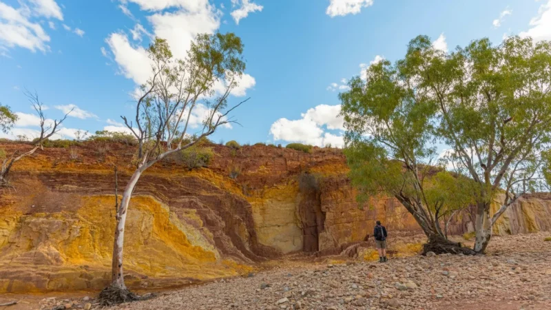 Ochre Pits – Traditional Pigment Site(3)