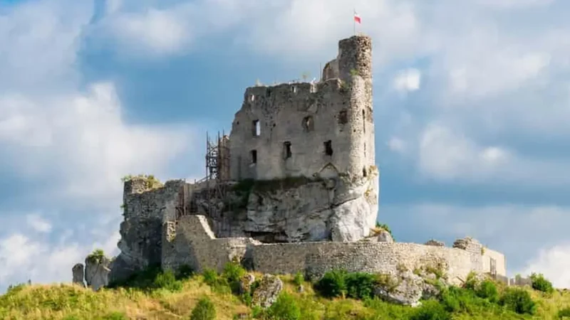 Ojców_Castle_Ruins_02