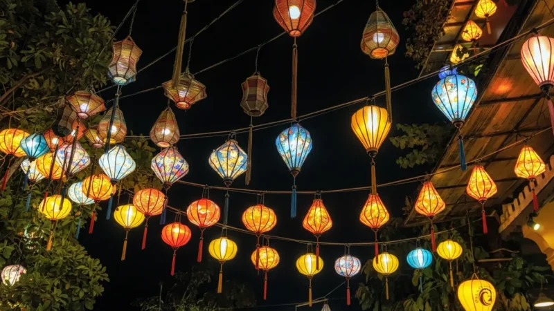 Old Quarter Night Market – Weekend Street Market(3)