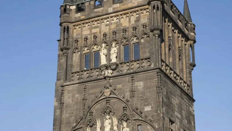 Old Town Bridge Tower – Gothic tower with city views(2)