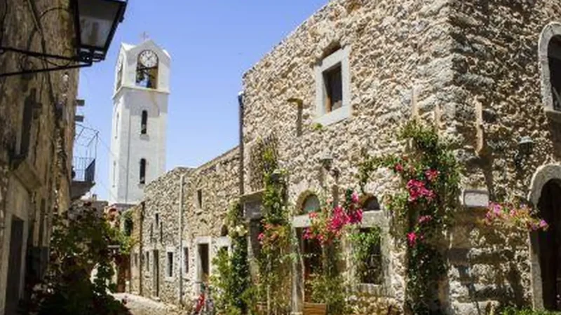 Olympi_Village_03