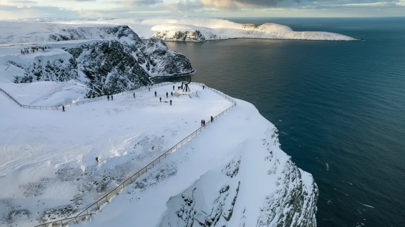 Open Tundra Walks – Short walks in Arctic nature(1)