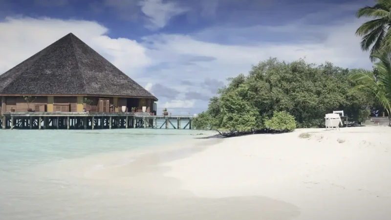 Overwater Dining Deck – Ocean dining(2)