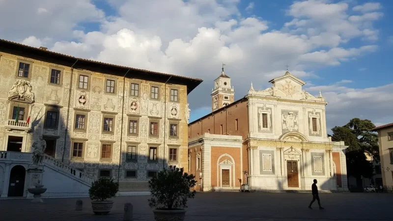 Palazzo della Carovana(3)