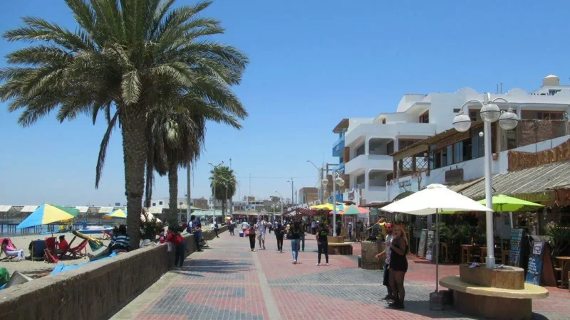 Paracas_Boardwalk_–_Seaside_walking_area__03