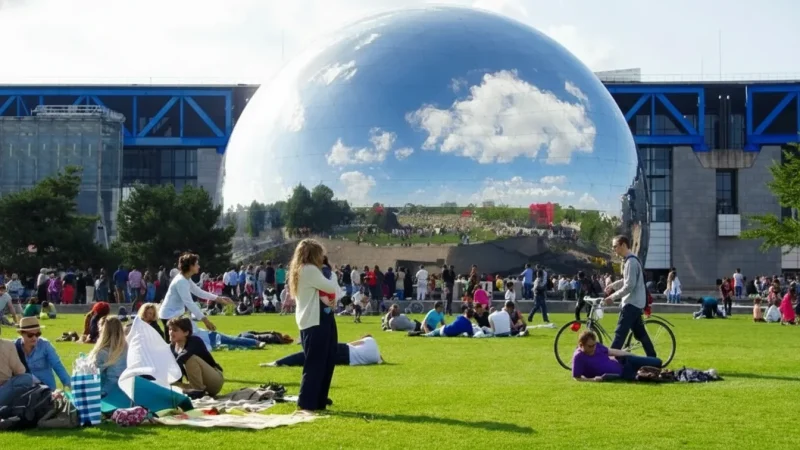 Parc de la Villette – Cultural Park & Open Spaces(5)