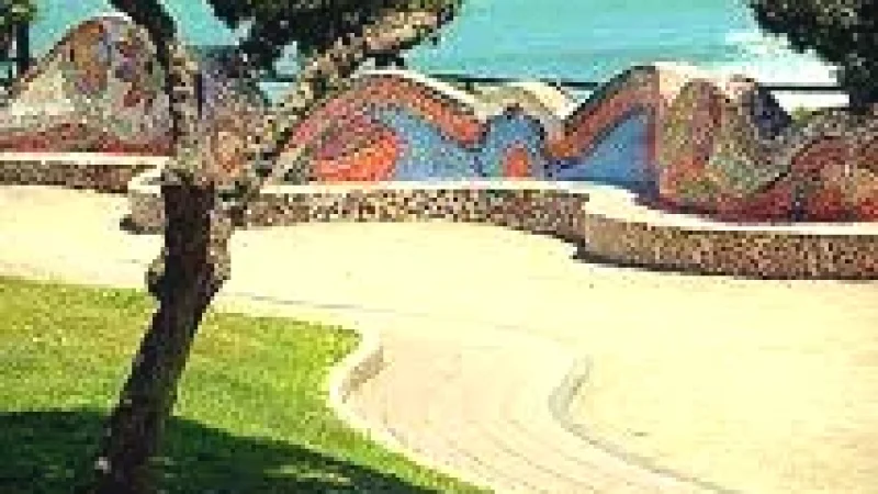 Park of Love – A small park overlooking the sea(1)
