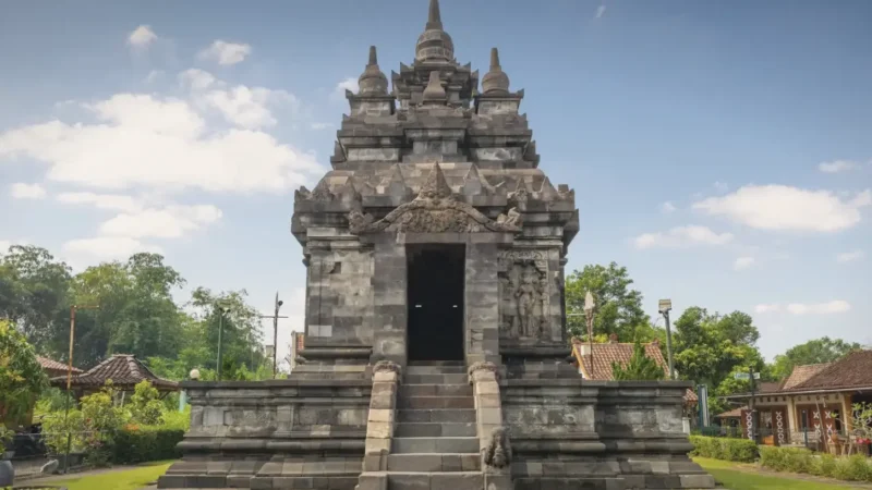 Pawon Temple(4)