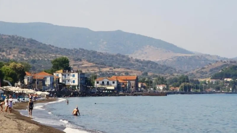 Petra_Beach_06