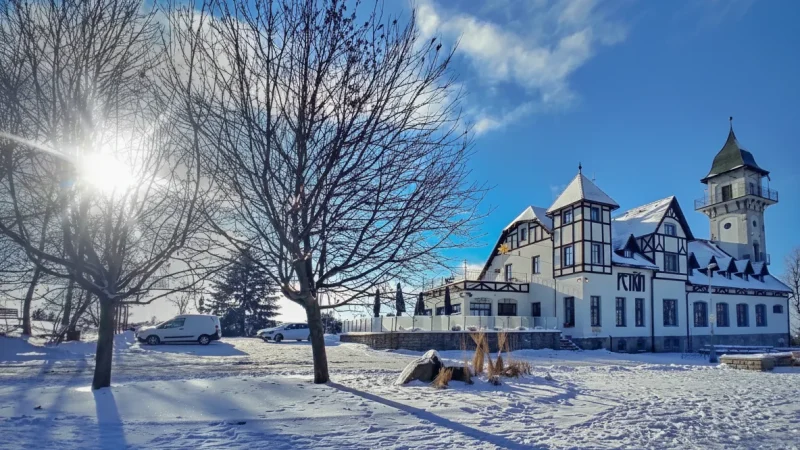 Petřín Lookout – City Viewpoint(1)
