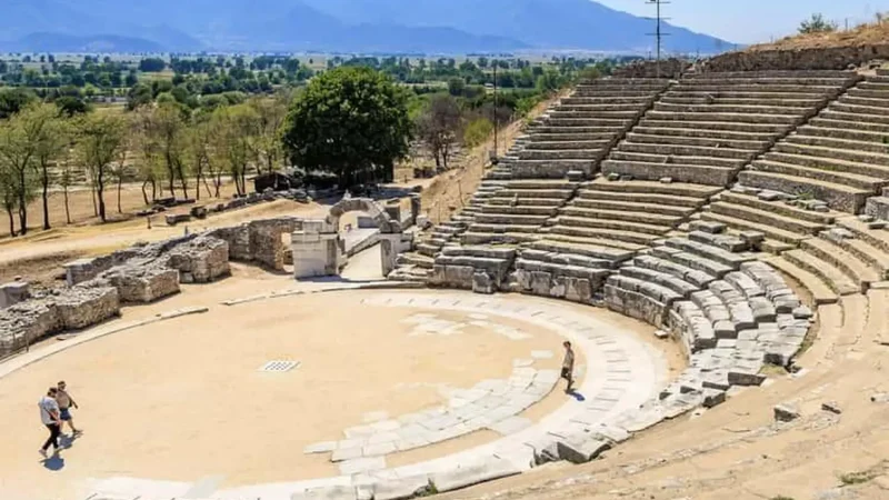 Philippi_Ancient_Theatre_02