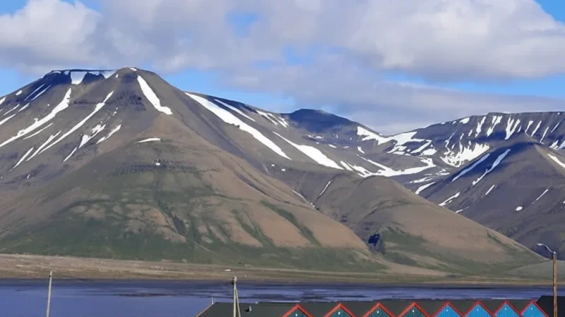 Photography Viewpoints – Town, mountains, and fjord views(6)