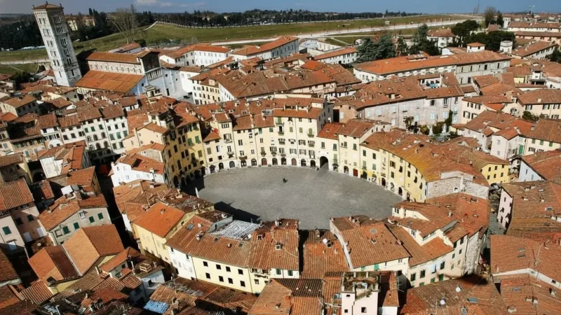 Piazza dell’Anfiteatro(4)
